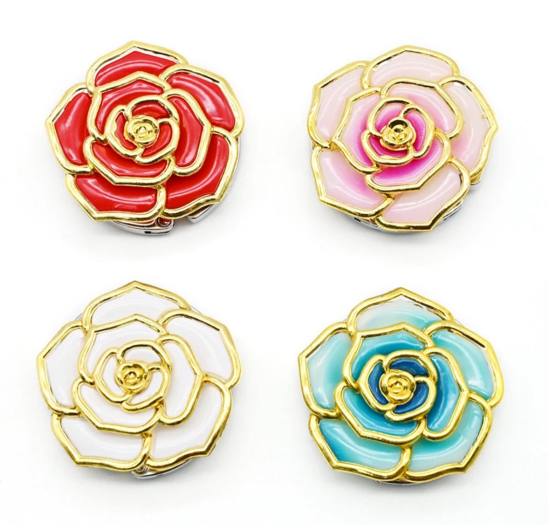 6-Rose-shaped hooks