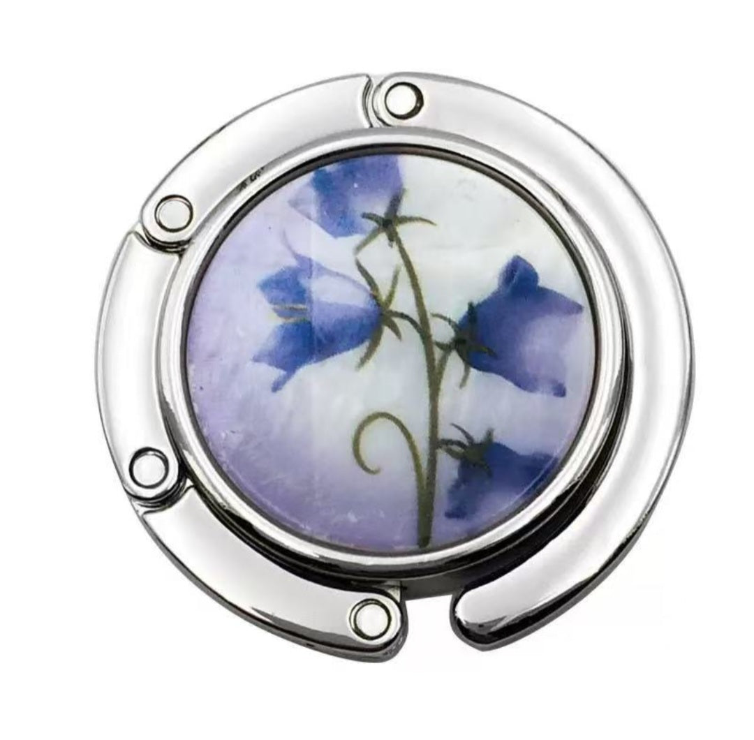 Circular-shaped four blue bell-shaped flowers floral drawing hook